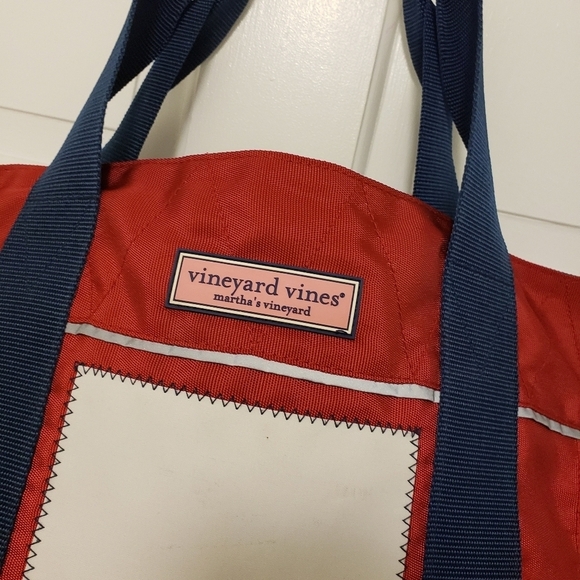 Vineyard Vines Large Travel/Beach Tote Red/blue Open Top - Picture 2 of 7